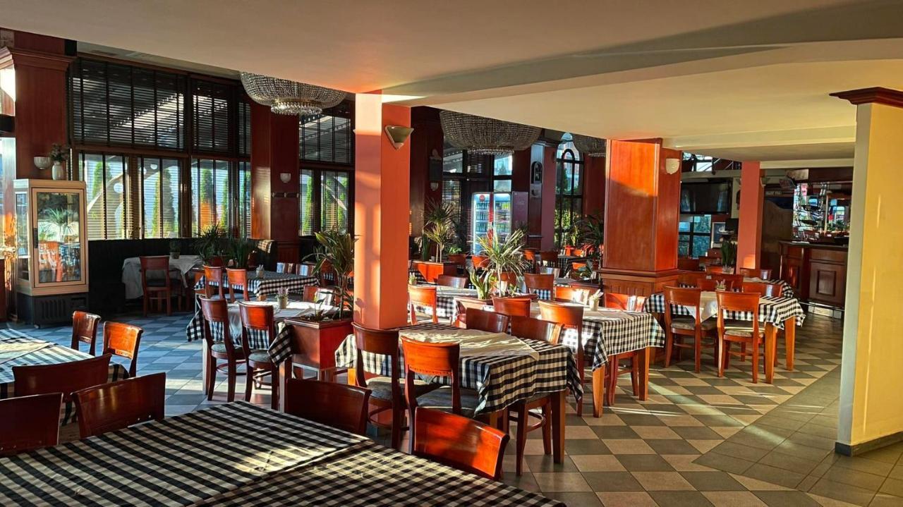 Hotel Emka テトヴォ エクステリア 写真